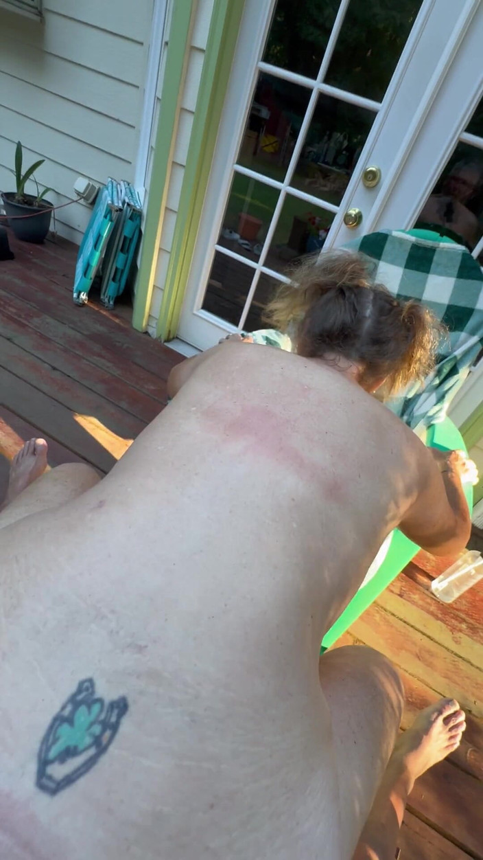 Bonewizzard69: Vollbusige knochenmädchen gegenseitige masturbation und wird hart mit ihrem zauberstab,...