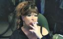 Femme Cheri: Als ze rookt, pokt ze