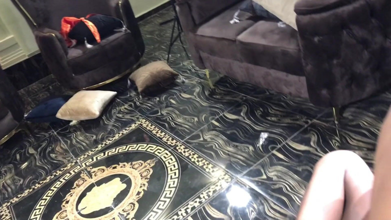 Amateur Teen Studio: Piccola bellezza su Cowgirl al contrario