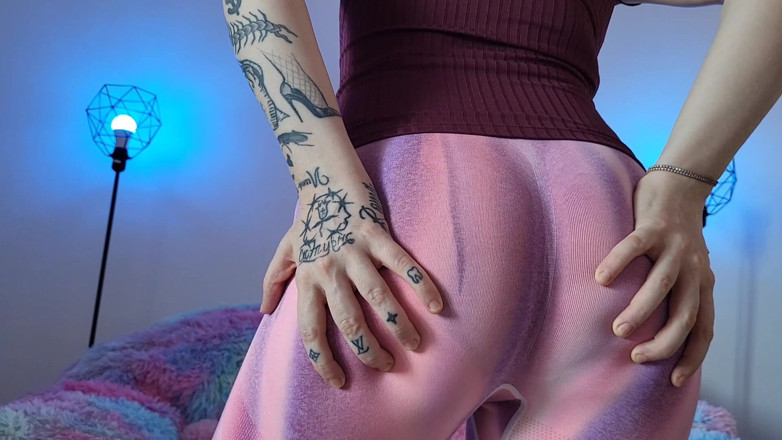LDBMistress: Celana yoga dan kentut