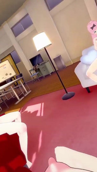 Un groupe de filles en POV se touche en gémissant bruyamment, des lesbiennes se baisent