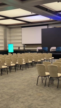 การผจญภัยของเลตี้ ฮาวล์ ตอนที่ 17: ที่การประชุมสุดยอดบูคาเรสต์