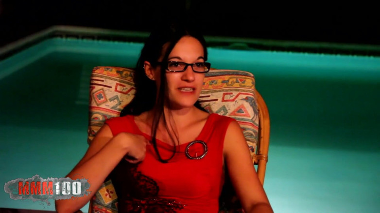 MMM100 Solo: 梅根：与梅根性感的视频采访