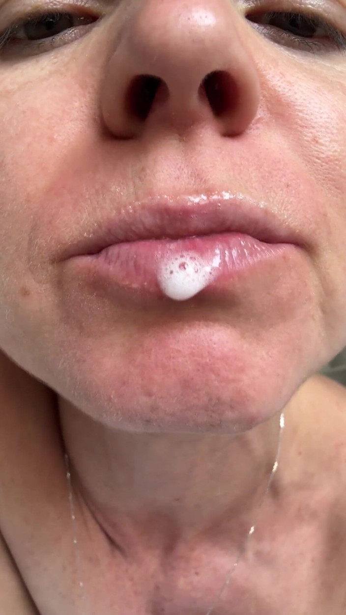 Gina Gerson: Solo Saliva Fetish