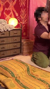 既婚女性がマッサージ中に邪悪な手に中出される - 5