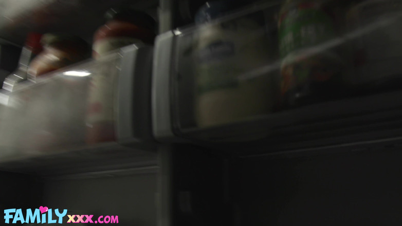 FamilyXXX: Serena teď potřebuje svého nevlastního bratra