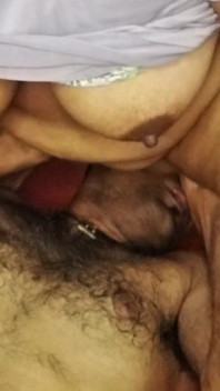 Sri Lankan Wife Squiriting on Boy Friends Face