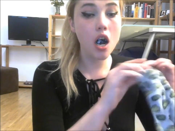 Selfgags classic: Bouche emballée et bande bâillonnée !