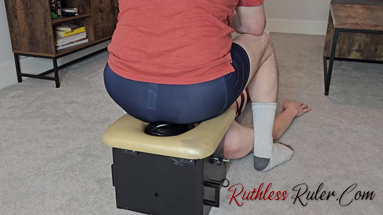 Ruthless ruler - maledom: Desperacko dla mojego spoconego tyłka