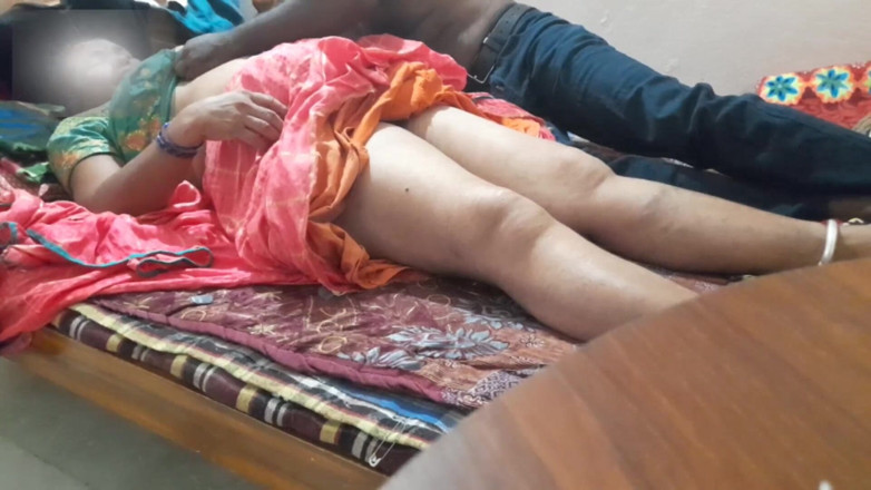 Desi mature: Rupa tetička sex část 1