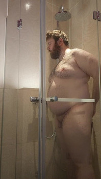 Chub อาบน้ำ - Prague