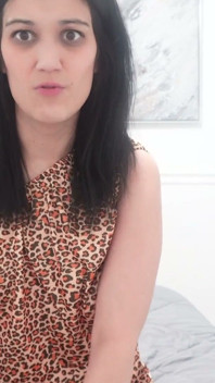 Devyn's Primal Cavegirl Szarpnięcie instrukcji - POV Savage Seduction czeka!
