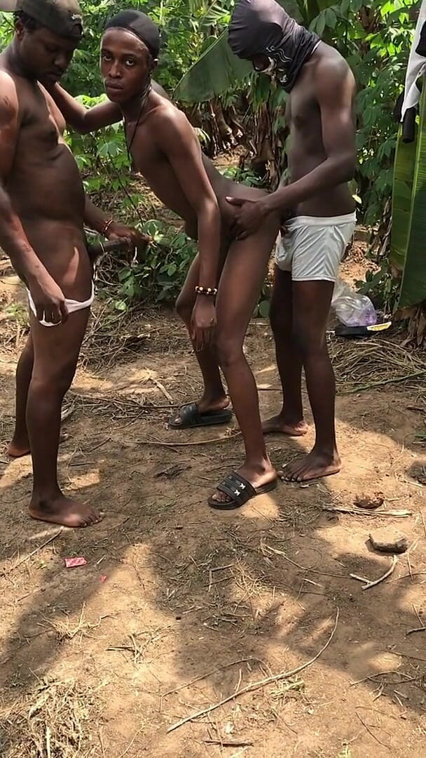A Twink Fuck Two African Tops with Long Cock Alone (Big Hoss)