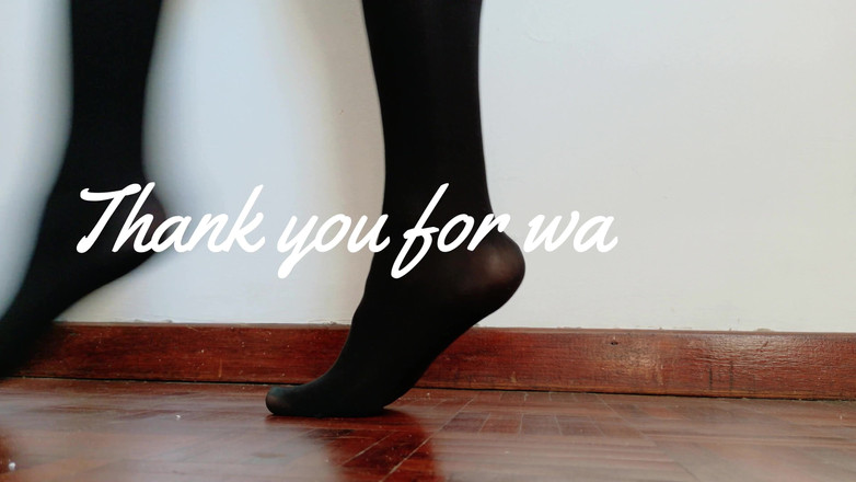 Kinky Lyrical: Nailon și tocuri clare