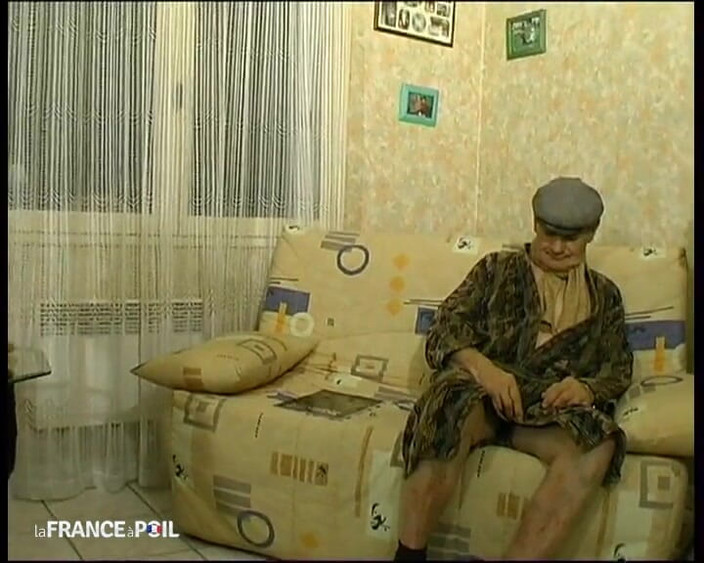 French Family Secrets: Behöver du komfort? Kom igen, Sandra, låt oss suga Papi!