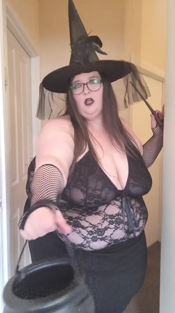 SSBBWLadyBrads: The fat ssbbw bully witch