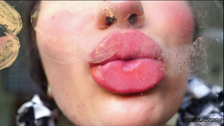 Rarible Diamond: Sensual beijo dourado derretendo