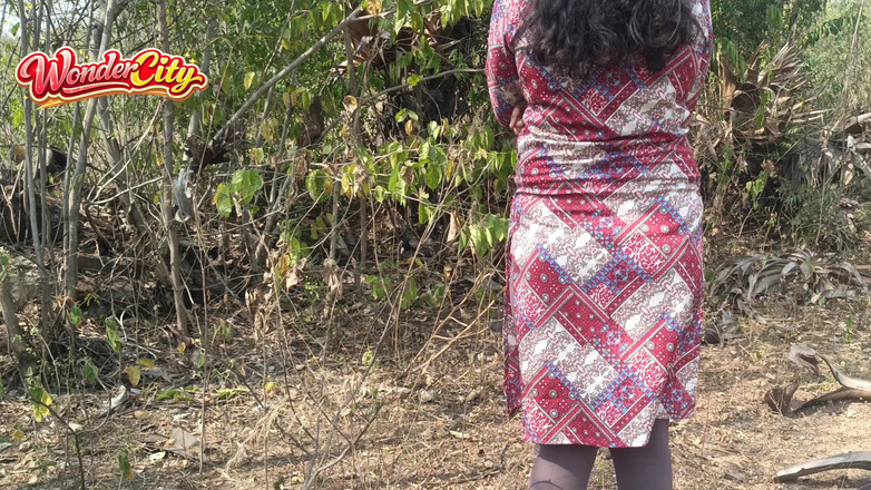 Magilmathi: Джунглі з гарячою тітонькою