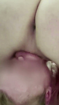 Ich Habe Einem Schüler Während Eines Tiefen Blowjobs Direkt in Die Kehle Gepinkelt. Der Härteste Blowjob Meines Lebens