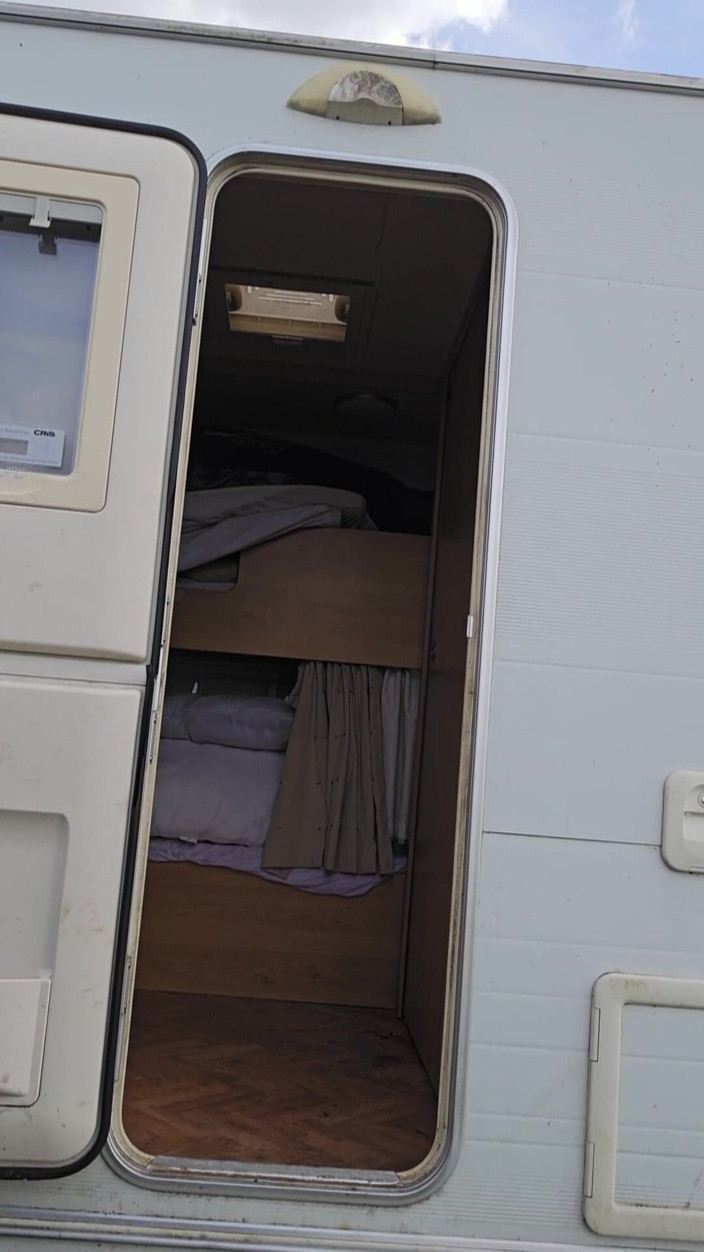 SSBBWLadyBrads: SSBBW Ladybrads Vs Caravan Door