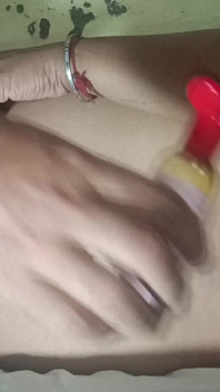 Ezitarea ei se transformă în pasiune pură - exclusiv complet