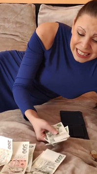 마담 칼라의 지불 보지! 자금 돼지에 대한 POV 지침!