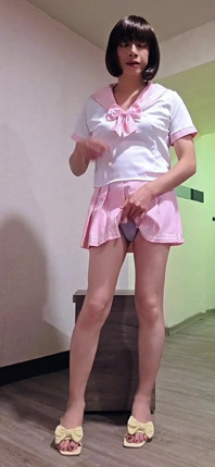 किन्नर ting xuan कॉलेज कॉरिडोर में आउटडोर चुदाई करती है।