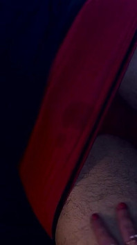 Hraji lechtací hru se sexy chůvou