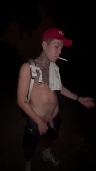 Harry_jen | Sexy Guy Smokes and Pisses