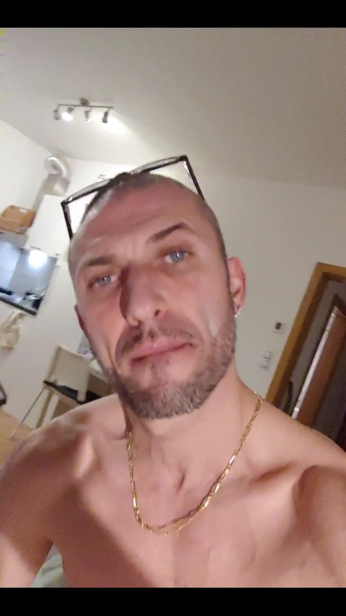Boy jerking off: Man Solo