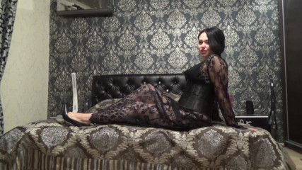 Goddess Misha Goldy: Femdom, coaching masturbatoire, version 2, sans permission pour jouir ! Avec doigtage...