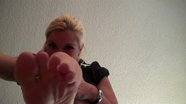 Cryptostudios: Tabitha giantess 93