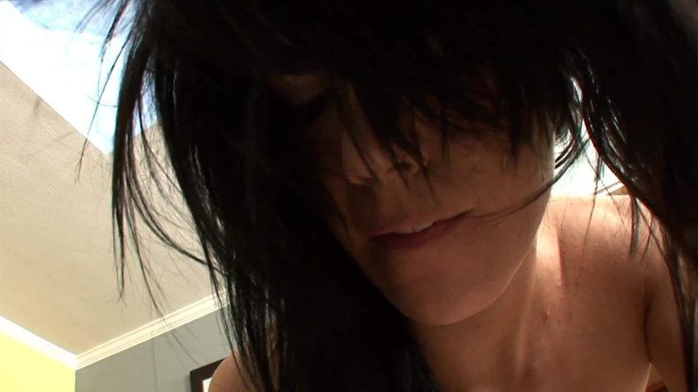 LesbianFantasies: Due ragazze lesbiche dai capelli scuri si leccano veloce la...