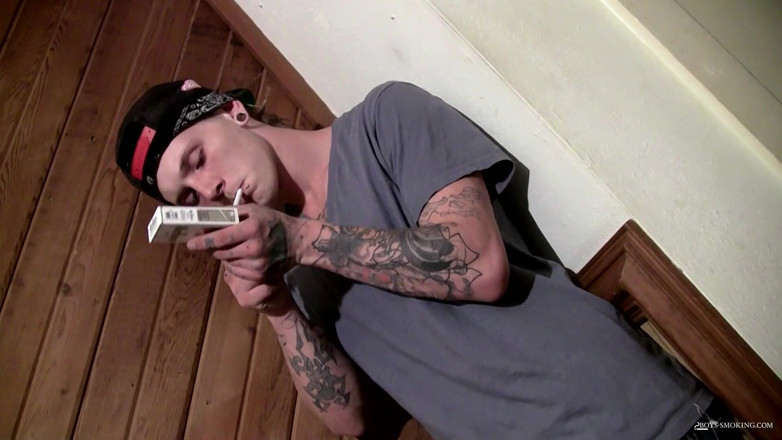 Boys Smoking: Kyd Cash Smoke &amp; Stroke