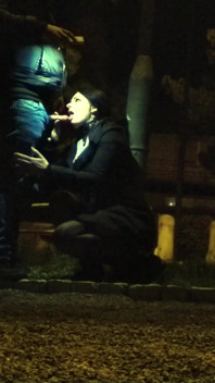 Sucking Cock by the Roadside on Rush Hour