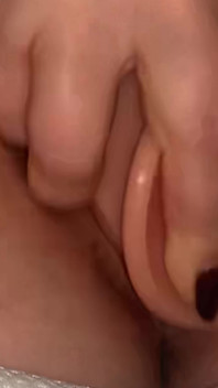 Lena Cox - masturbation avec squirt