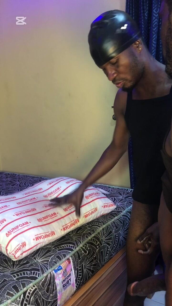 Timz: सौतेला भाई अच्छे समय के लिए आया भाग 1