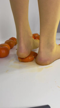 I Crush Tangerines in Nylon Stockings