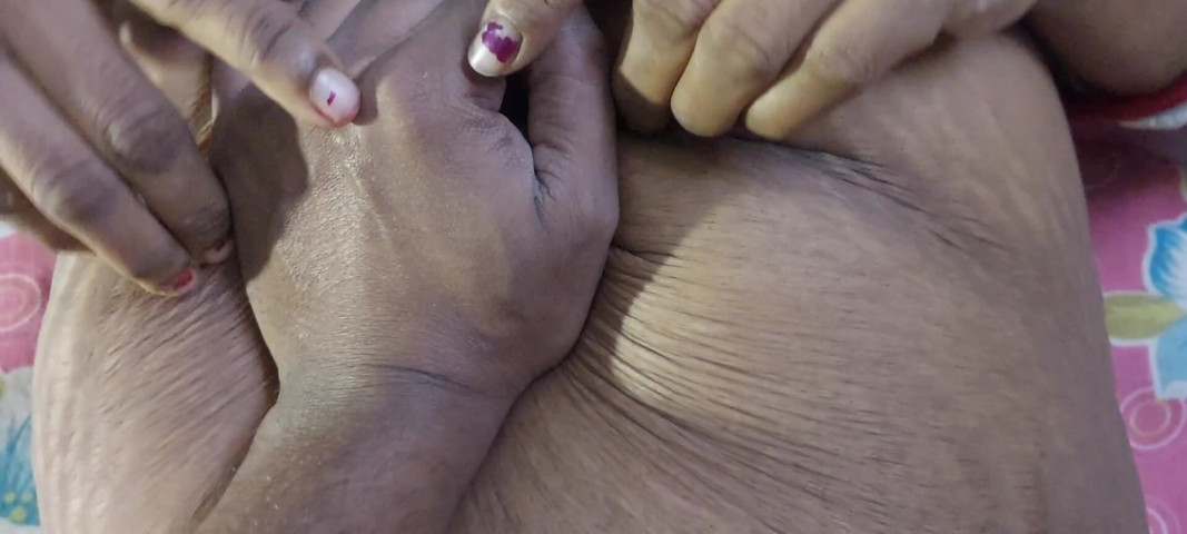 Desi Cum on Boobs (Sonali love)