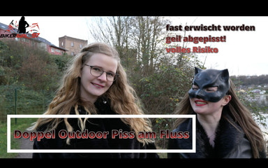 Bikergirl_97: Quente duplo mijo de 2 xoxotas molhadas no rio