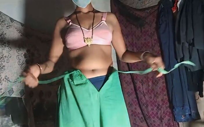 RadhaDevi: 핫한 바비 핑거링 XXX 비디오