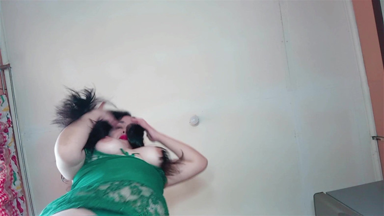 Kellyhotstepmom: Eine Riesige Stiefmutter Verschlingt Dich in Der Küche - POV