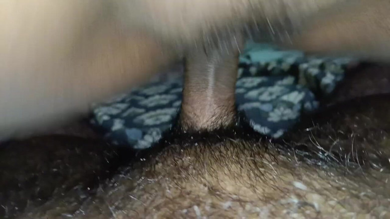 Jekka: Copine, chatte étroite, vidéos torrides