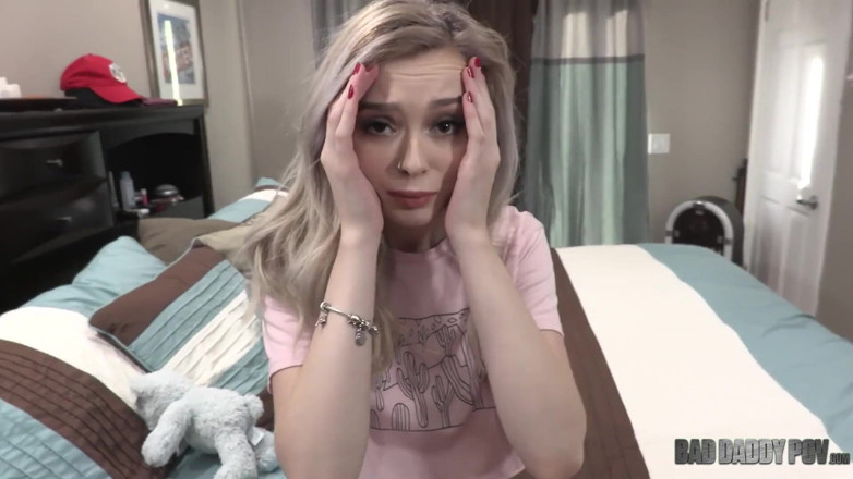 BadStepFamilyPov: Lexi Lore 1, gagică dulce iubește pula bună a tatălui vitreg și...