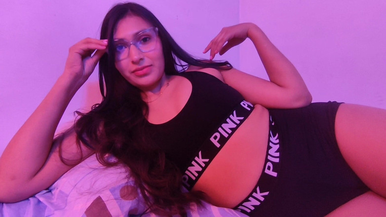 Teen sex 66: Красивое тело моей сексуальной латинской сводной сестры