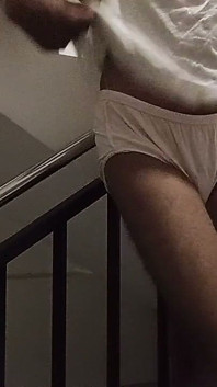 Tôi nhỏ nhắn