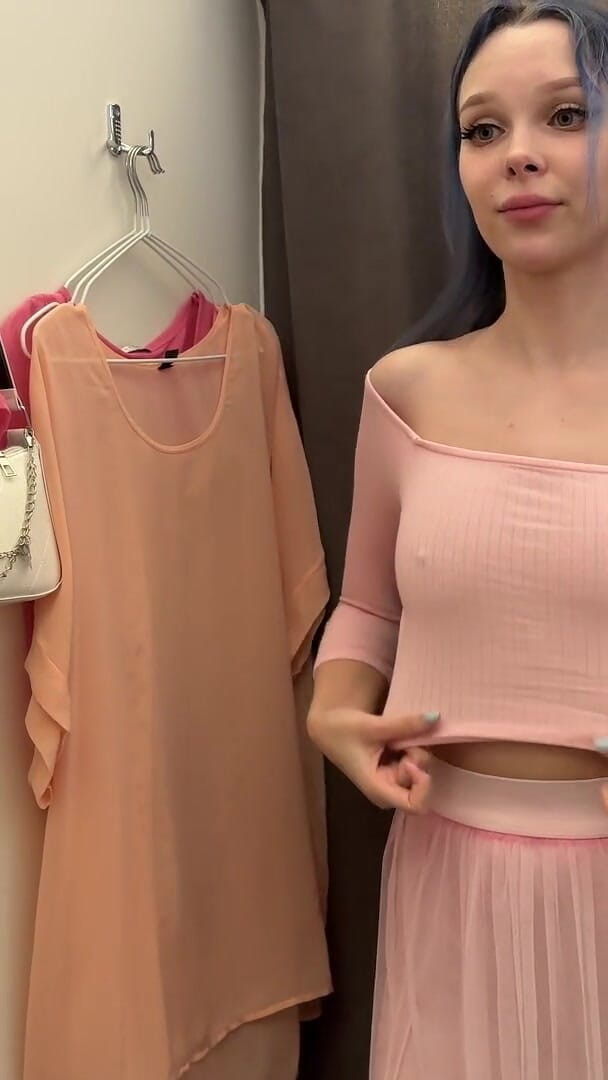 Finding the Perfect Look (Little kitty 69)