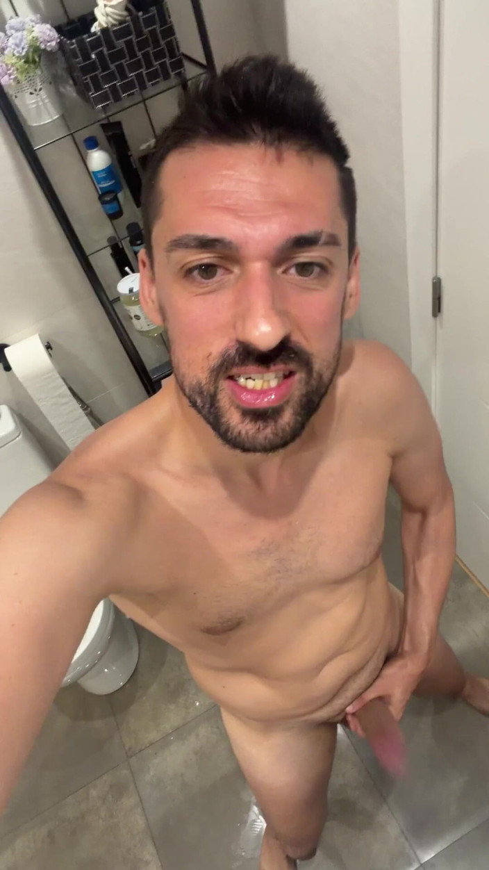 Liam Harding: Hot Stepdaddy Jerks off and Nuts in Bathroom