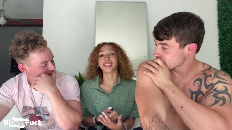 Bi Guys Fuck: Seks panas MMF Kane hardy &amp; Jeremy Barker berkongkek flip!