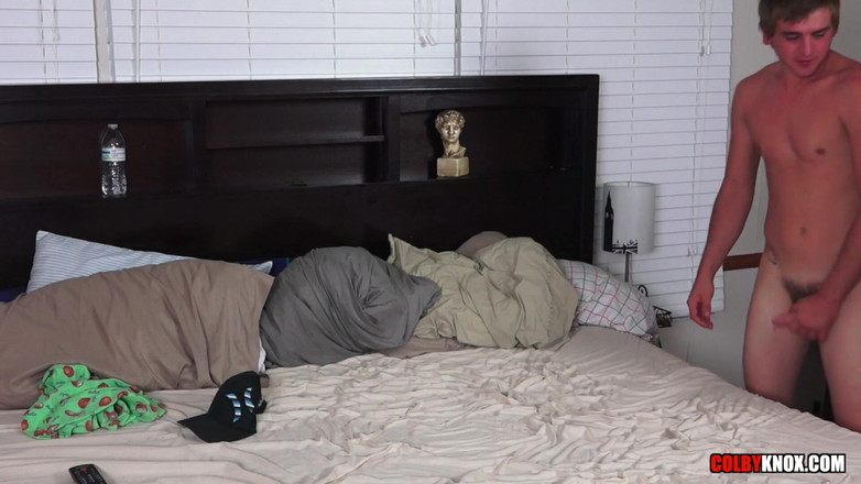 Colby Knox: Online cu Tyler Sky